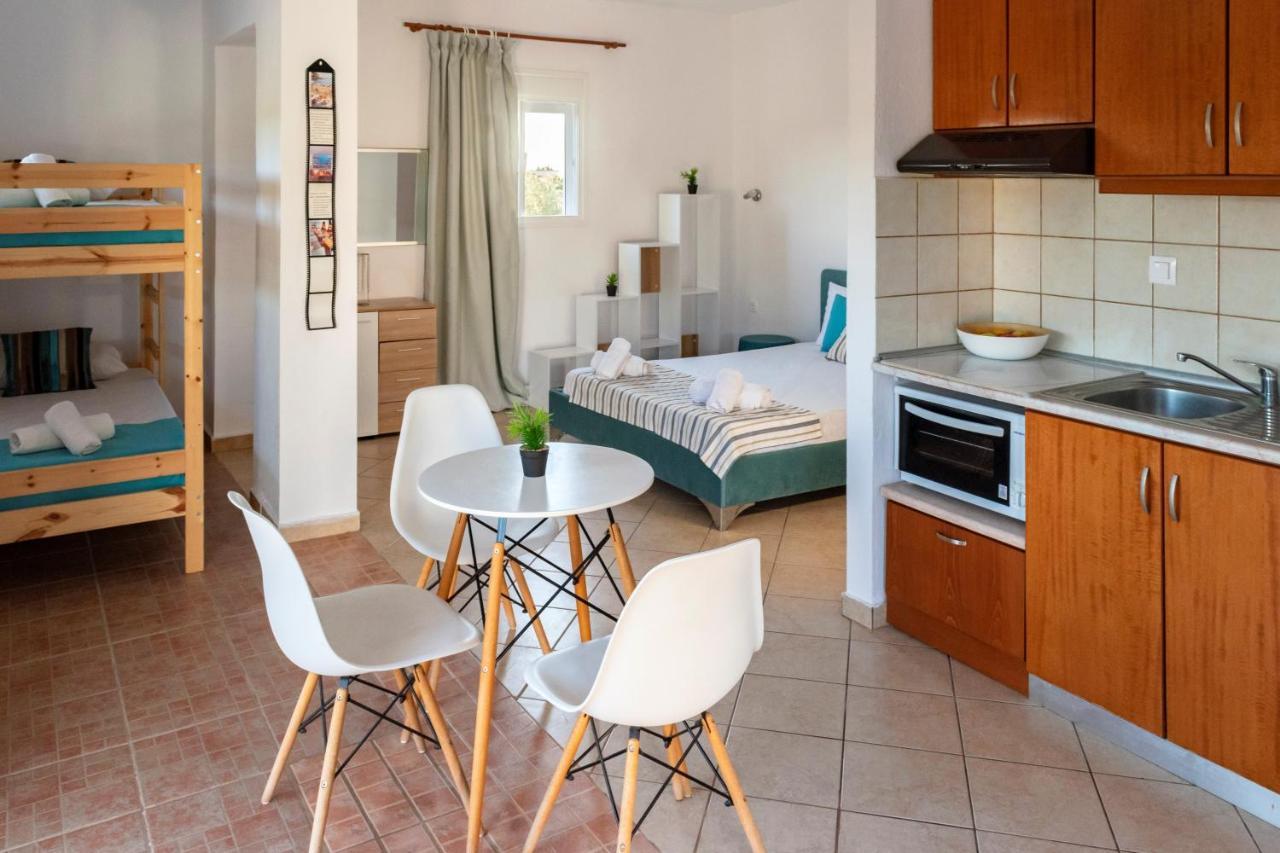 Kapahi Magic Hotel Apartments Potos Dış mekan fotoğraf