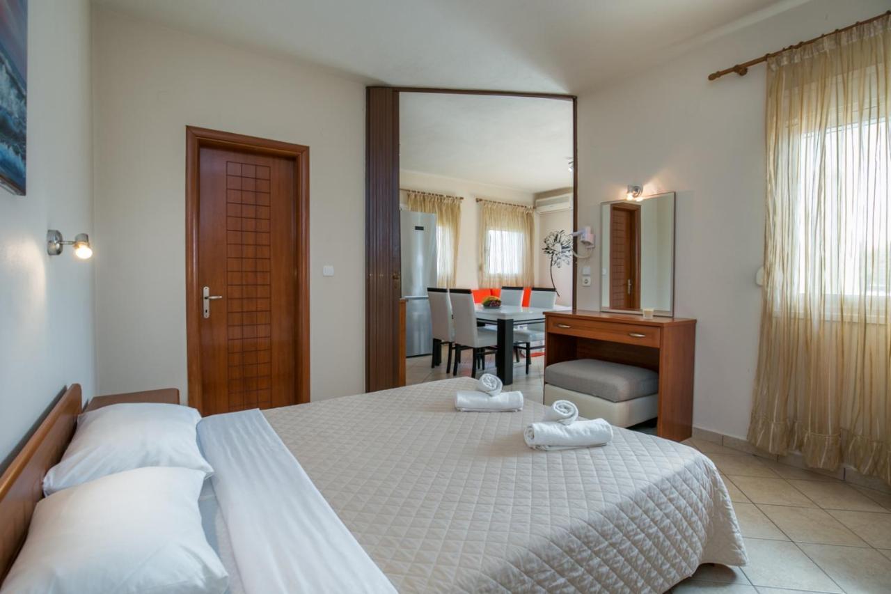 Kapahi Magic Hotel Apartments Potos Dış mekan fotoğraf